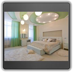 Натяжной потолок в спальне