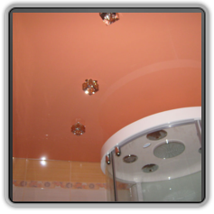 Натяжной потолок в ванной комнате