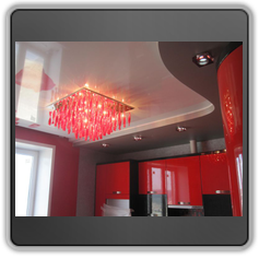 Натяжной потолок на кухне