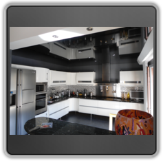 Зеркальный натяжной потолок