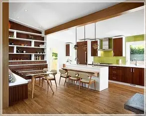 Натяжные потолки на кухне