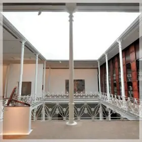 Светопрозрачный натяжной потолок