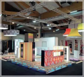 Устройство выставки натяжными системами